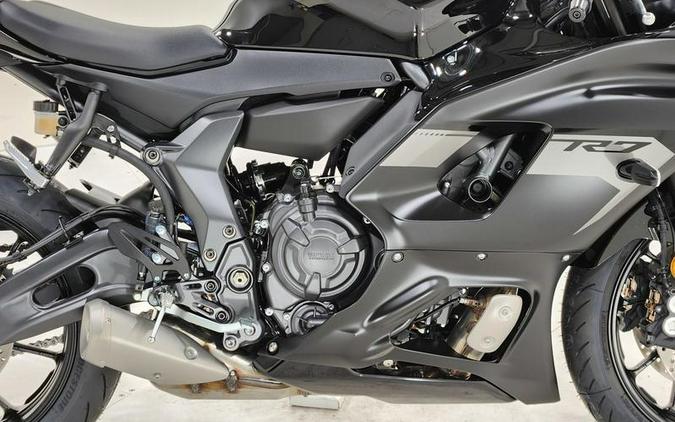2025 Yamaha YZF-R7