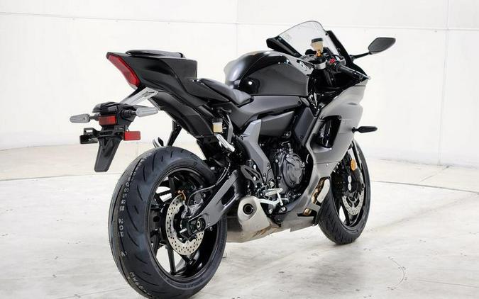 2025 Yamaha YZF-R7