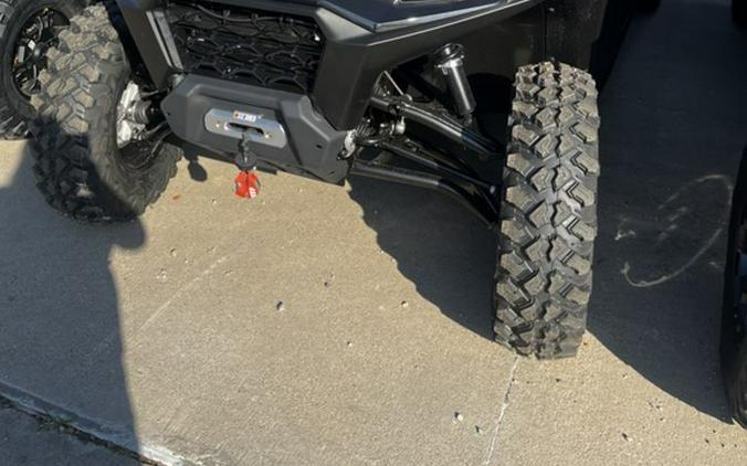 2026 Can-Am Defender MAX Lone Star Cab HD11