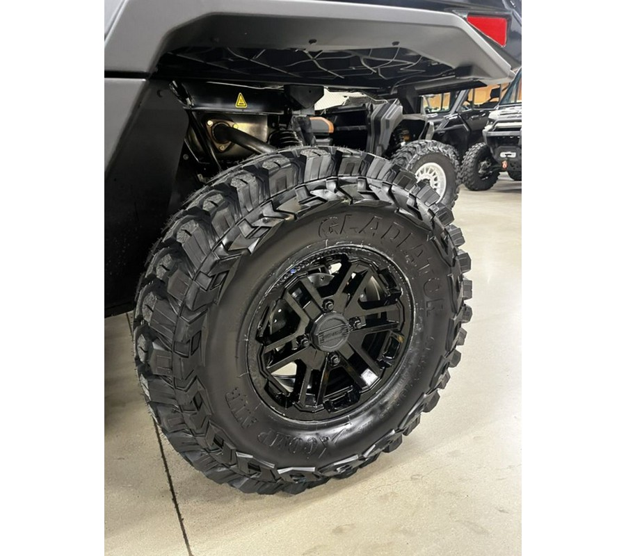 2026 Can-Am Defender MAX Lone Star Cab HD11