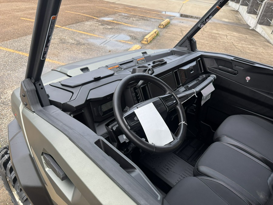 2026 Can-Am Defender MAX X MR HD11 With Half-Doors
