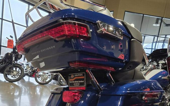 2023 Harley-Davidson® Road Glide® Limited Bright Billiard Blue/Billiard Gray