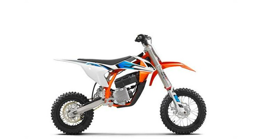 2022 KTM SX-E 5