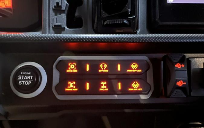 2026 Can-Am Defender Limited HD11