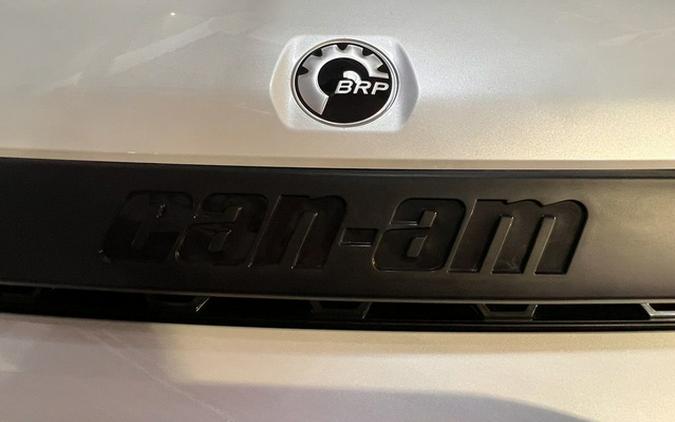 2026 Can-Am Defender Limited HD11