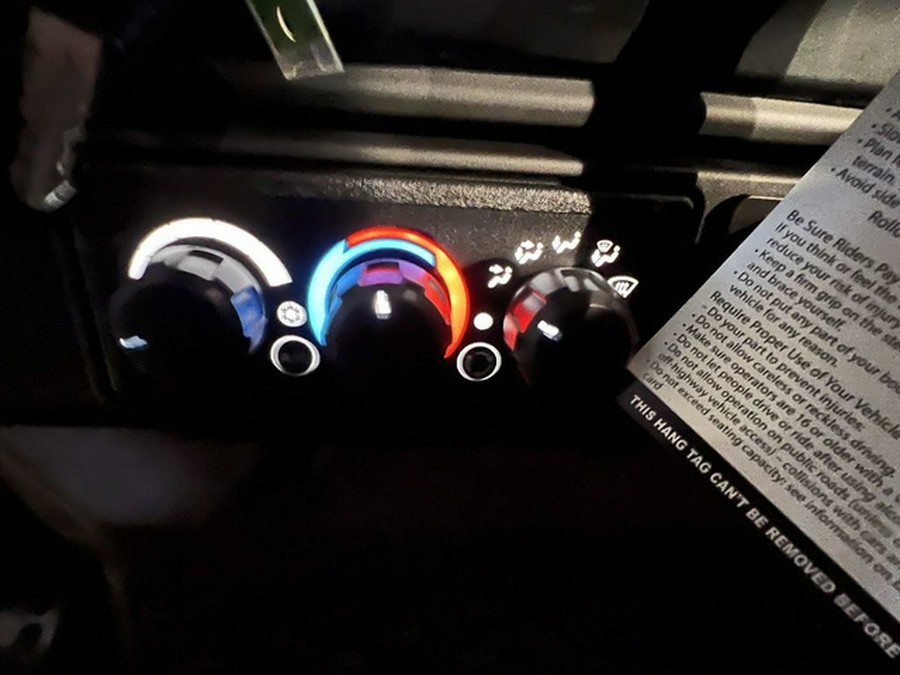 2026 Can-Am Defender Limited HD11