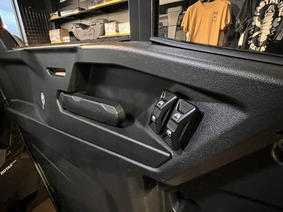 2026 Can-Am Defender Limited HD11