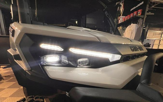 2026 Can-Am Defender Limited HD11