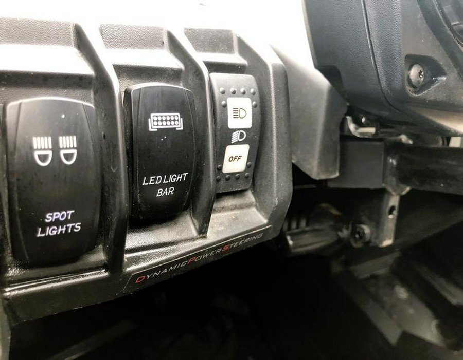 2020 Can-Am® Maverick™ X3 MAX X™ rs Turbo RR Hyper Silver, Intense Blue & Manta Green