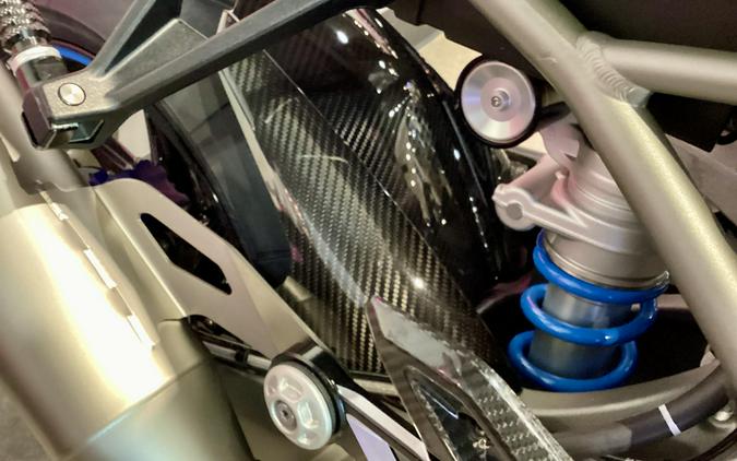 2026 BMW M 1000 R