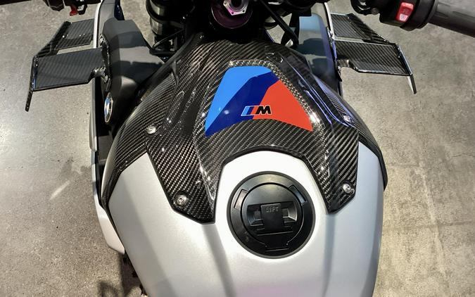 2026 BMW M 1000 R