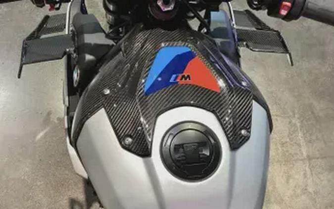 2026 BMW M 1000 R