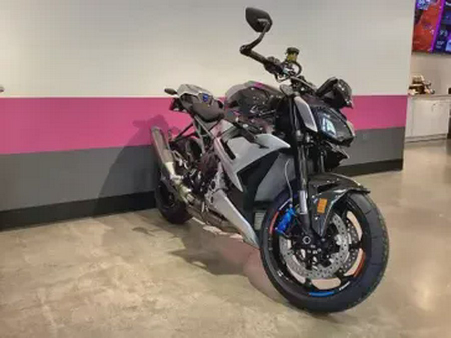 2026 BMW M 1000 R
