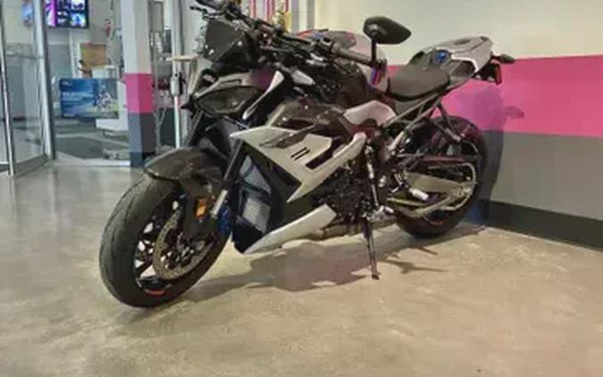 2026 BMW M 1000 R