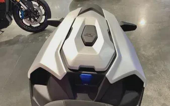 2026 BMW M 1000 R
