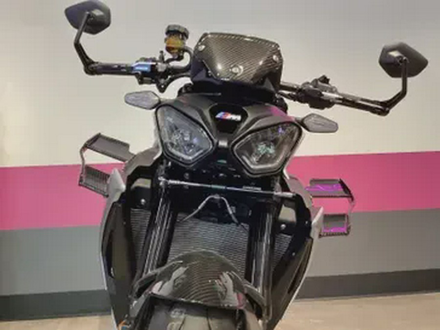 2026 BMW M 1000 R