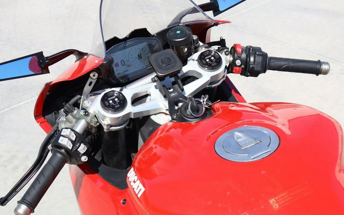 2024 Ducati Panigale V2 Red V2