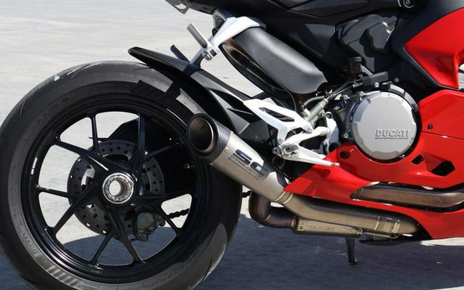 2024 Ducati Panigale V2 Red V2