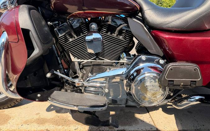 2014 Harley-Davidson Triglide Ultra CLSS FLHTCUTG
