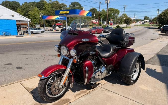 2014 Harley-Davidson Triglide Ultra CLSS FLHTCUTG