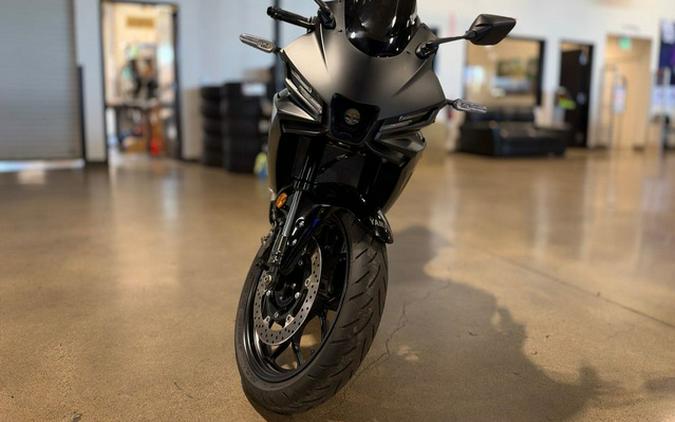 2025 Yamaha YZF R3
