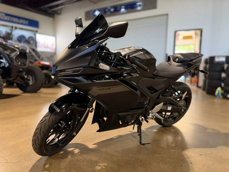 2025 Yamaha YZF R3