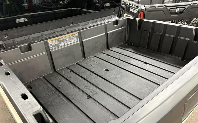 2026 Can-Am® Defender MAX Limited HD11 Desert Tan & Carbon Black