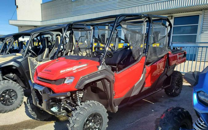 2023 Honda Pioneer 1000-6 Deluxe Crew