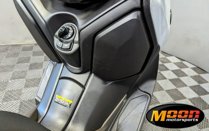 2024 Yamaha XMAX