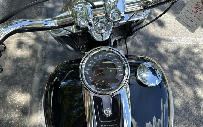 2026 Harley-Davidson® Fat Boy® Vivid Black Chrome Trim