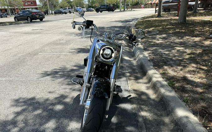 2026 Harley-Davidson® Fat Boy® Vivid Black Chrome Trim