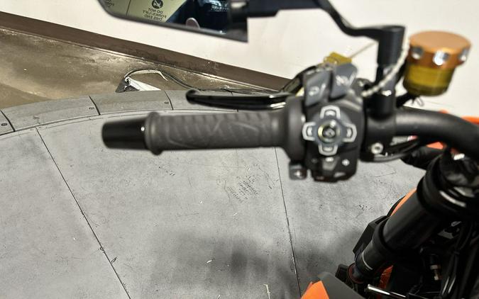 2022 KTM Super Duke 1290 R EVO