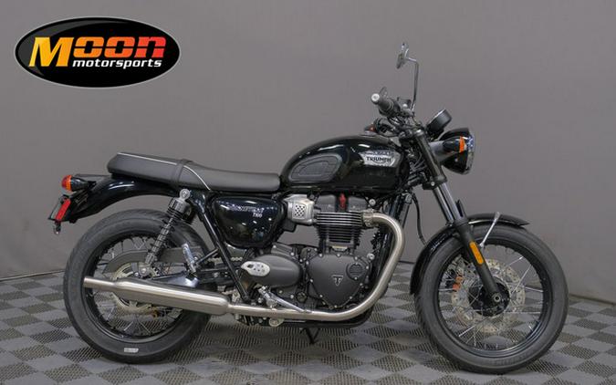 2024 Triumph SCRAMBLER 900 Matt Khaki Green