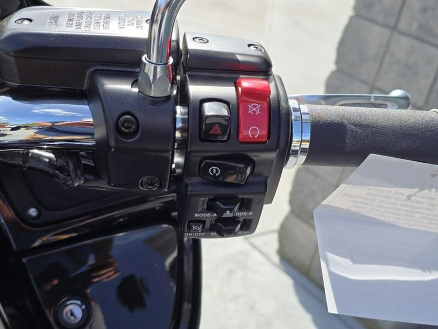 2025 Kawasaki Vulcan® 1700 Vaquero® ABS