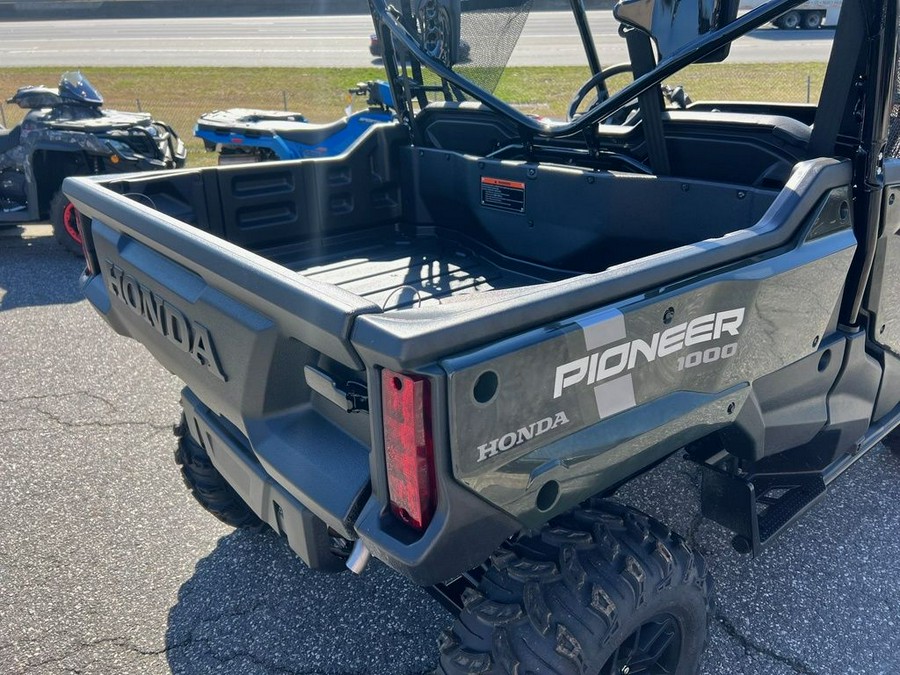 2025 Honda® Pioneer 1000 Deluxe
