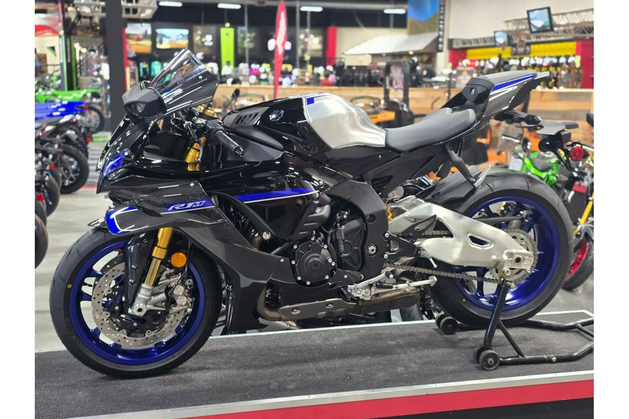 2025 Yamaha YZF R1M