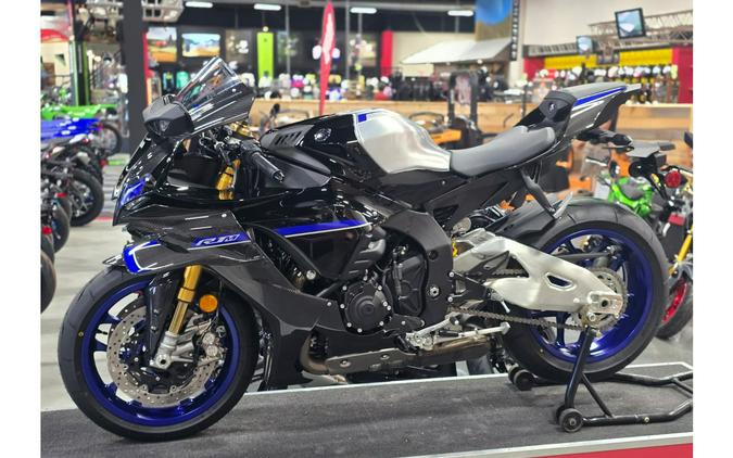 2025 Yamaha YZF R1M
