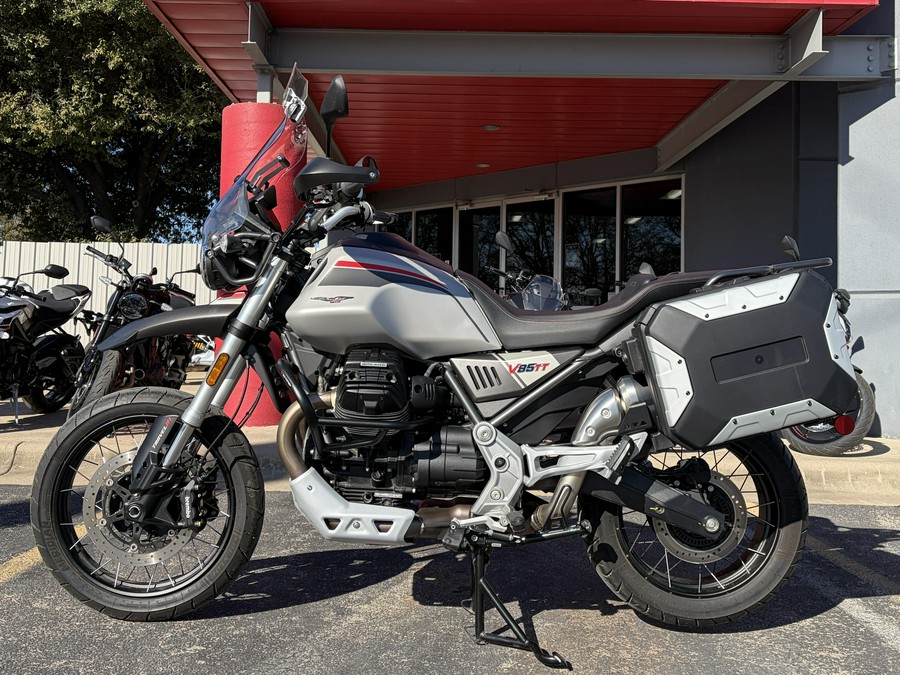 2023 Moto Guzzi V85
