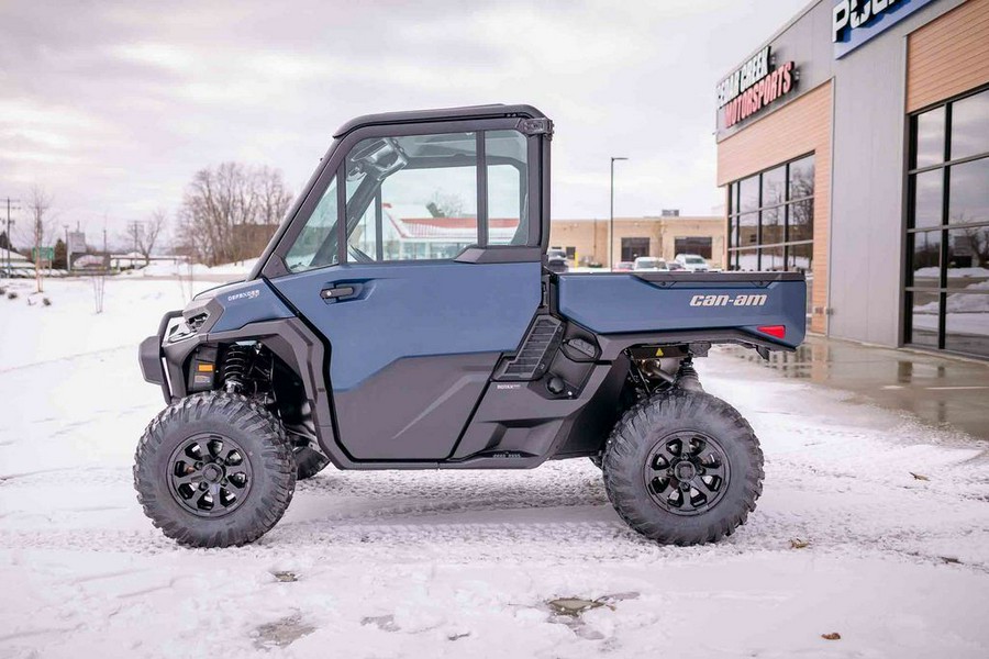 2026 Can-Am® Defender XT CAB HD11