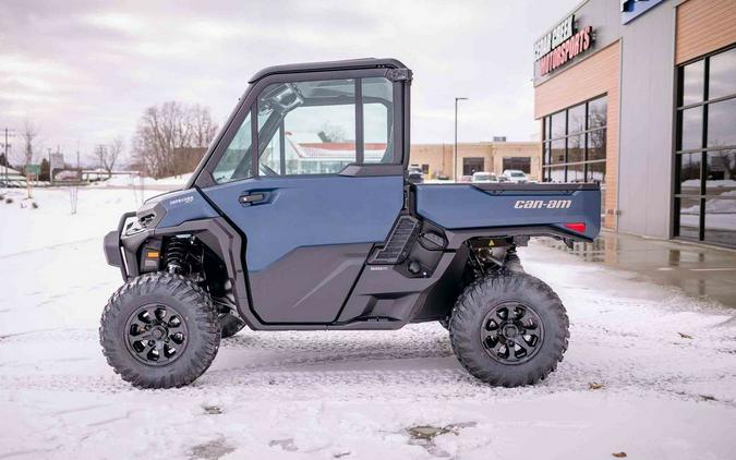 2026 Can-Am® Defender XT CAB HD11