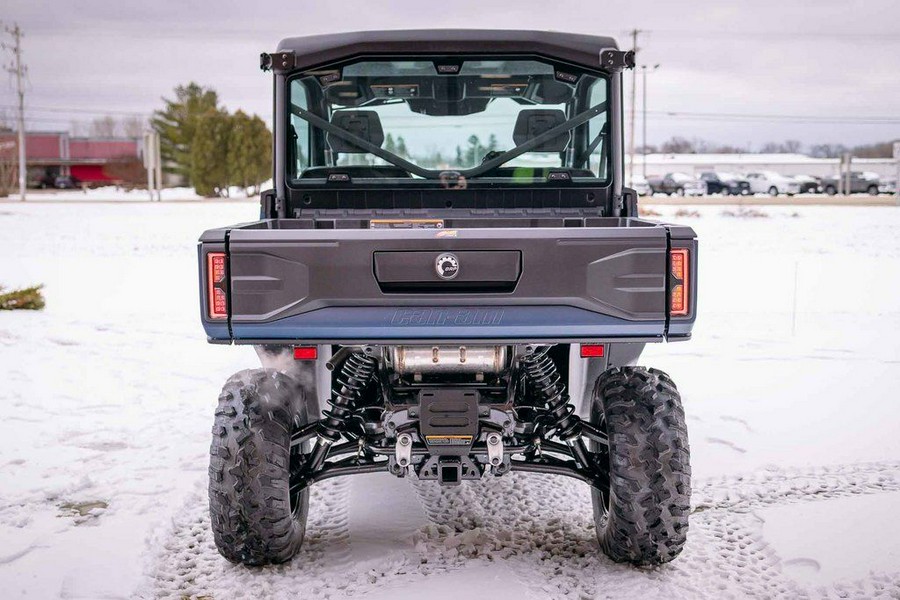 2026 Can-Am® Defender XT CAB HD11