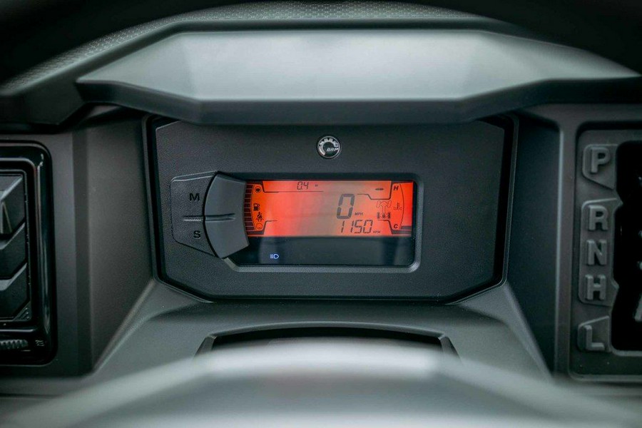 2026 Can-Am® Defender XT CAB HD11