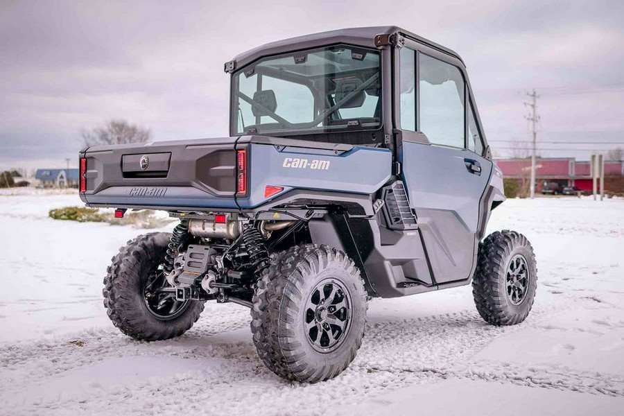 2026 Can-Am® Defender XT CAB HD11