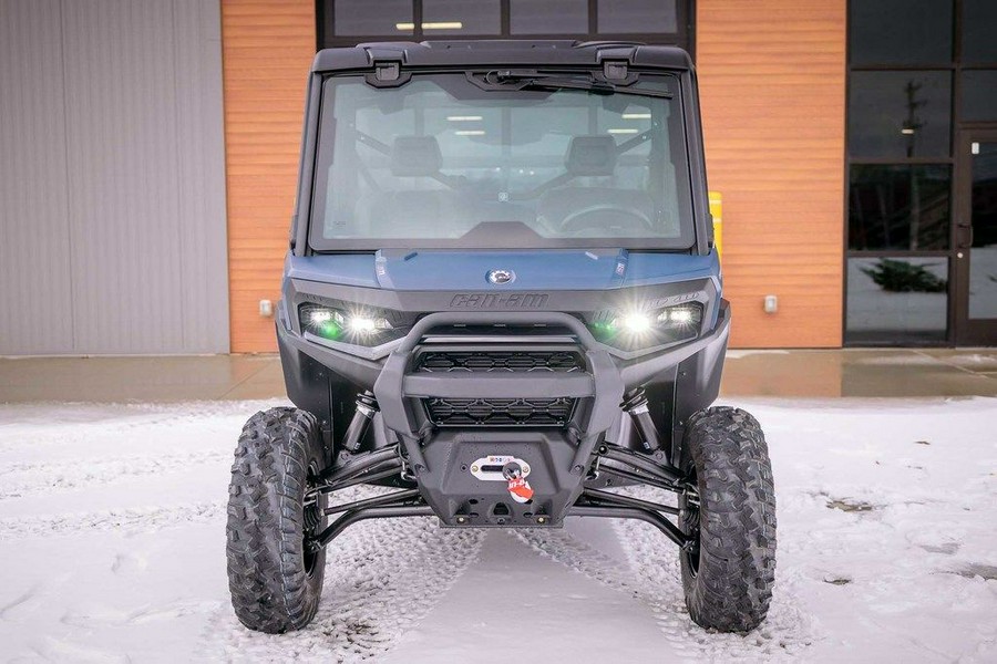 2026 Can-Am® Defender XT CAB HD11