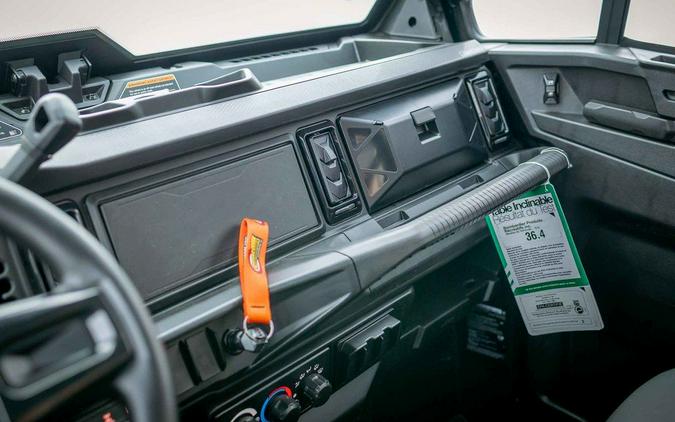 2026 Can-Am® Defender XT CAB HD11