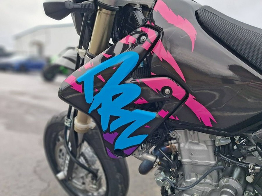 2022 Suzuki DR-Z 400SM