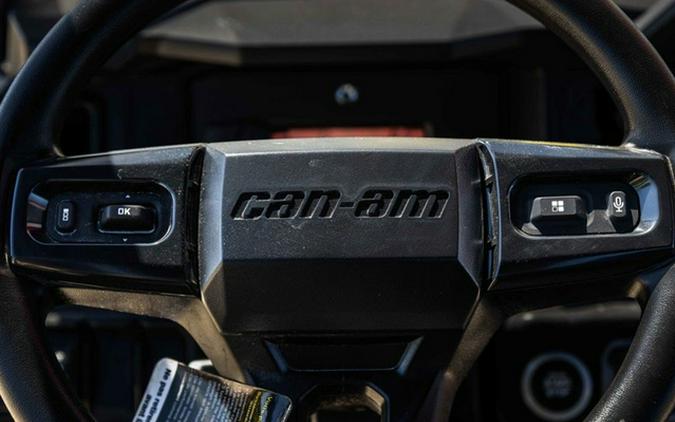 2026 Can-Am Defender MAX XT HD11 With 10.25 In.Display