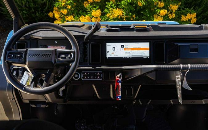 2026 Can-Am Defender MAX XT HD11 With 10.25 In.Display