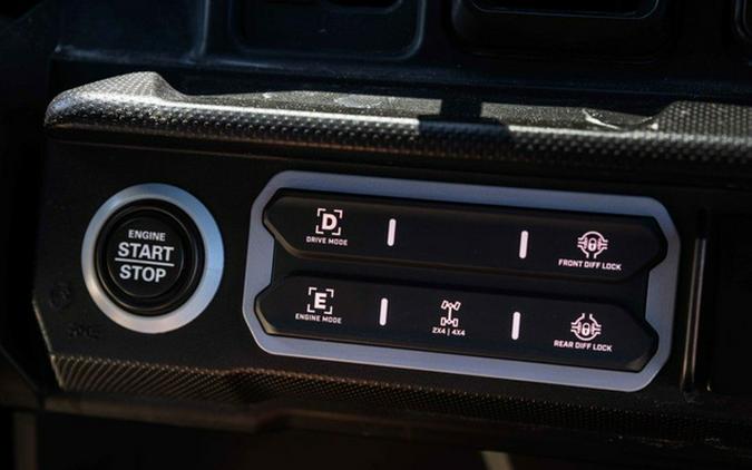 2026 Can-Am Defender MAX XT HD11 With 10.25 In.Display