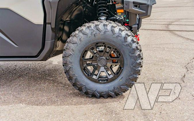 2026 Can-Am Defender MAX Limited HD11